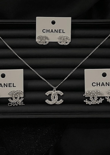 שרשרת שנאל זרקורים