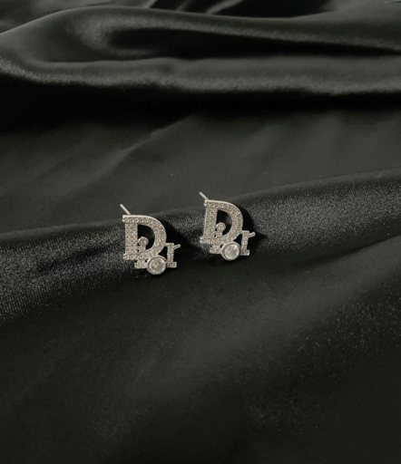 עגיל דיור יהלום