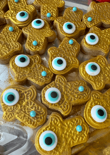 תכשיטי שקדים