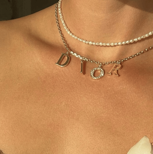 שרשרת דיור אותיות