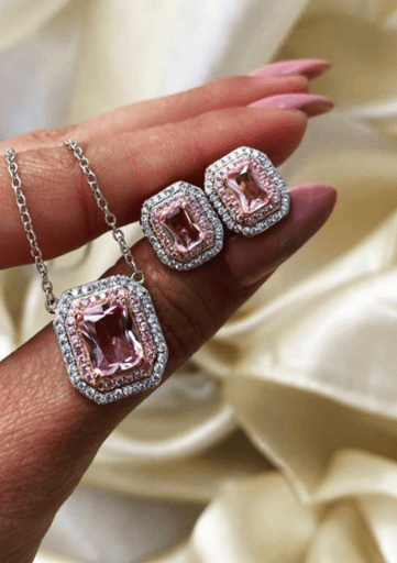 עגיל קריסטל ורוד