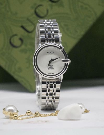 שעון גוצ׳י כסף נשים