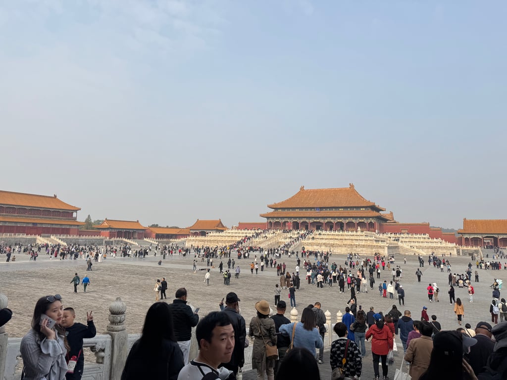 The Forbidden City was the palace and residence of several generations of Chinese emperors. In a sense, it’s a gigantic version of the Zhouzhuang mansions or Nanjing’s Presidential Palace, but far more imposing and regal.