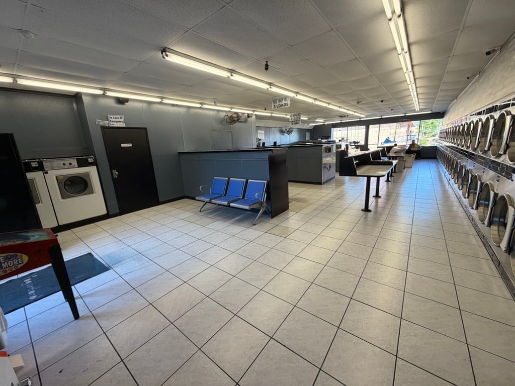 Laundromat facility