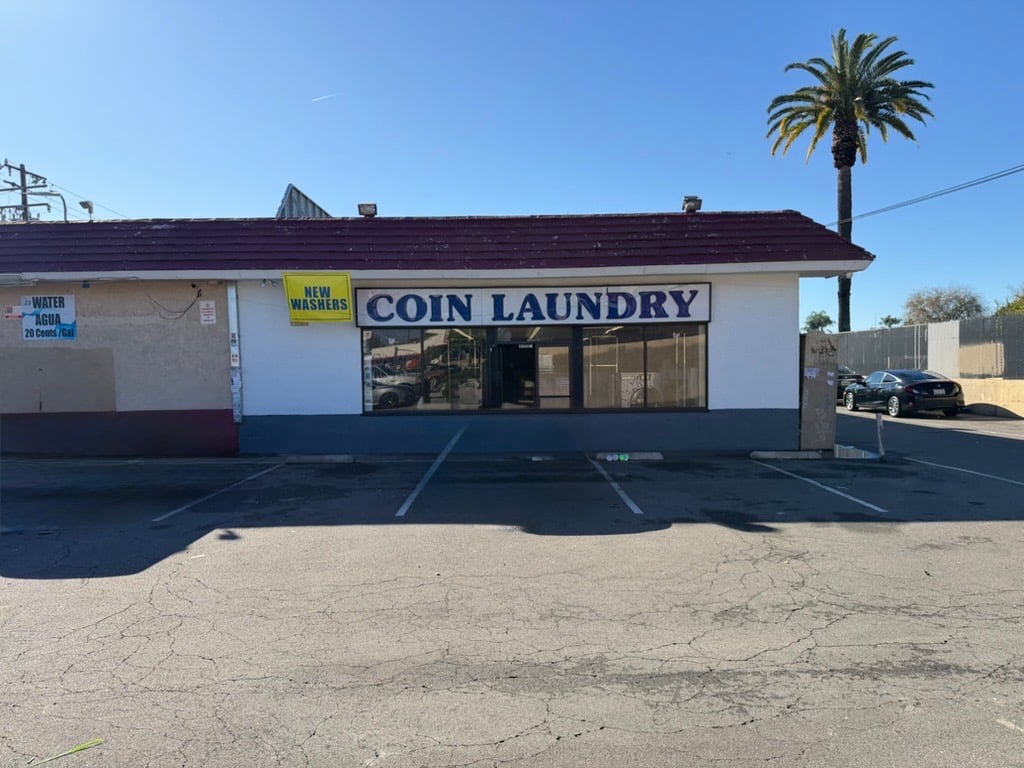 Laundromat facility