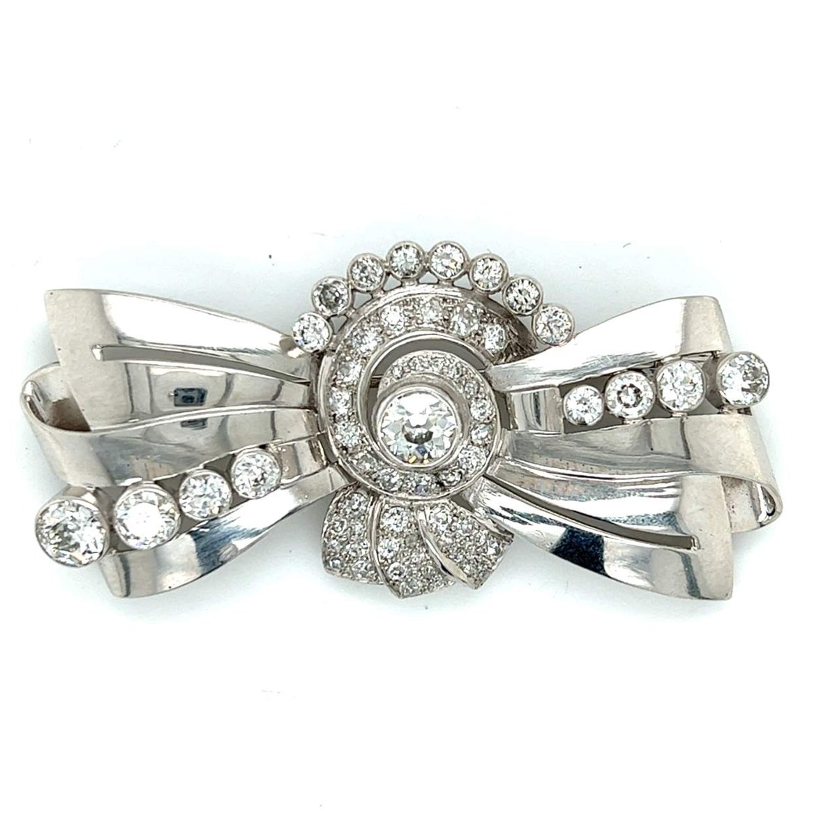 Retro Platinum 6.05 Ct. Diamond Brooch