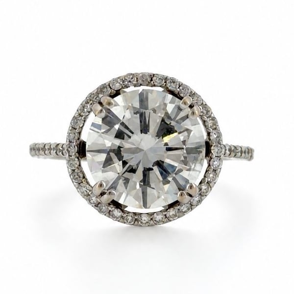 18K White Gold Diamond Ring