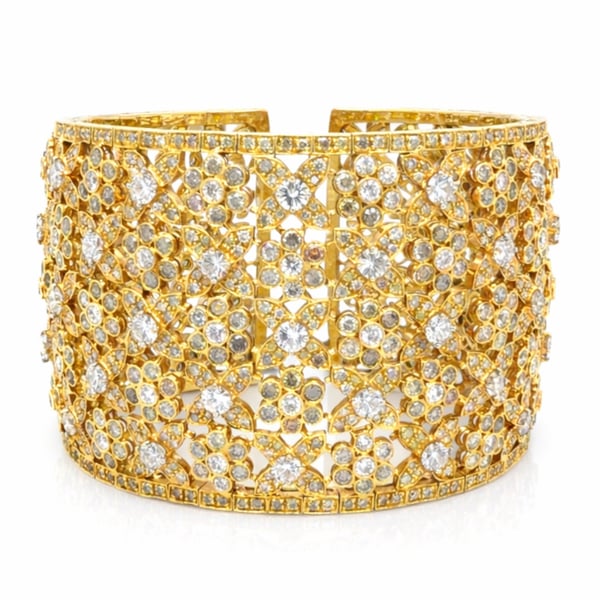 18K Yellow Gold 31.57 Ct. Diamond Cuff Bracelet