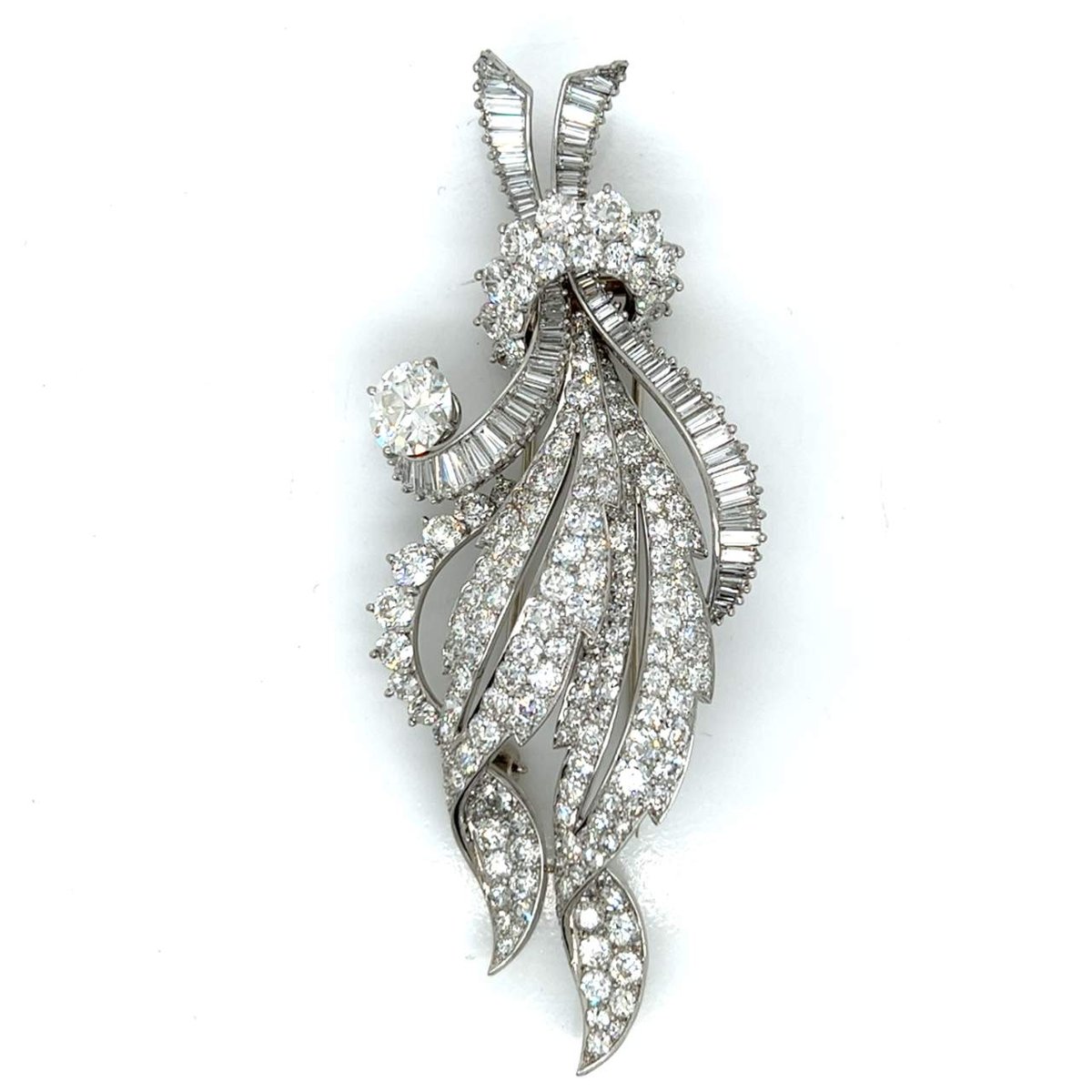 Art Deco Platinum 19.80 Ct. Diamond Brooch