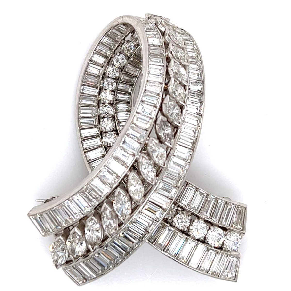 27.50 Ct Diamond Art Deco Brooch