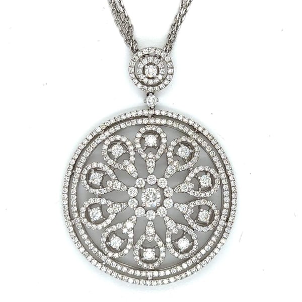 18K White Gold Diamond Pendant & Chain