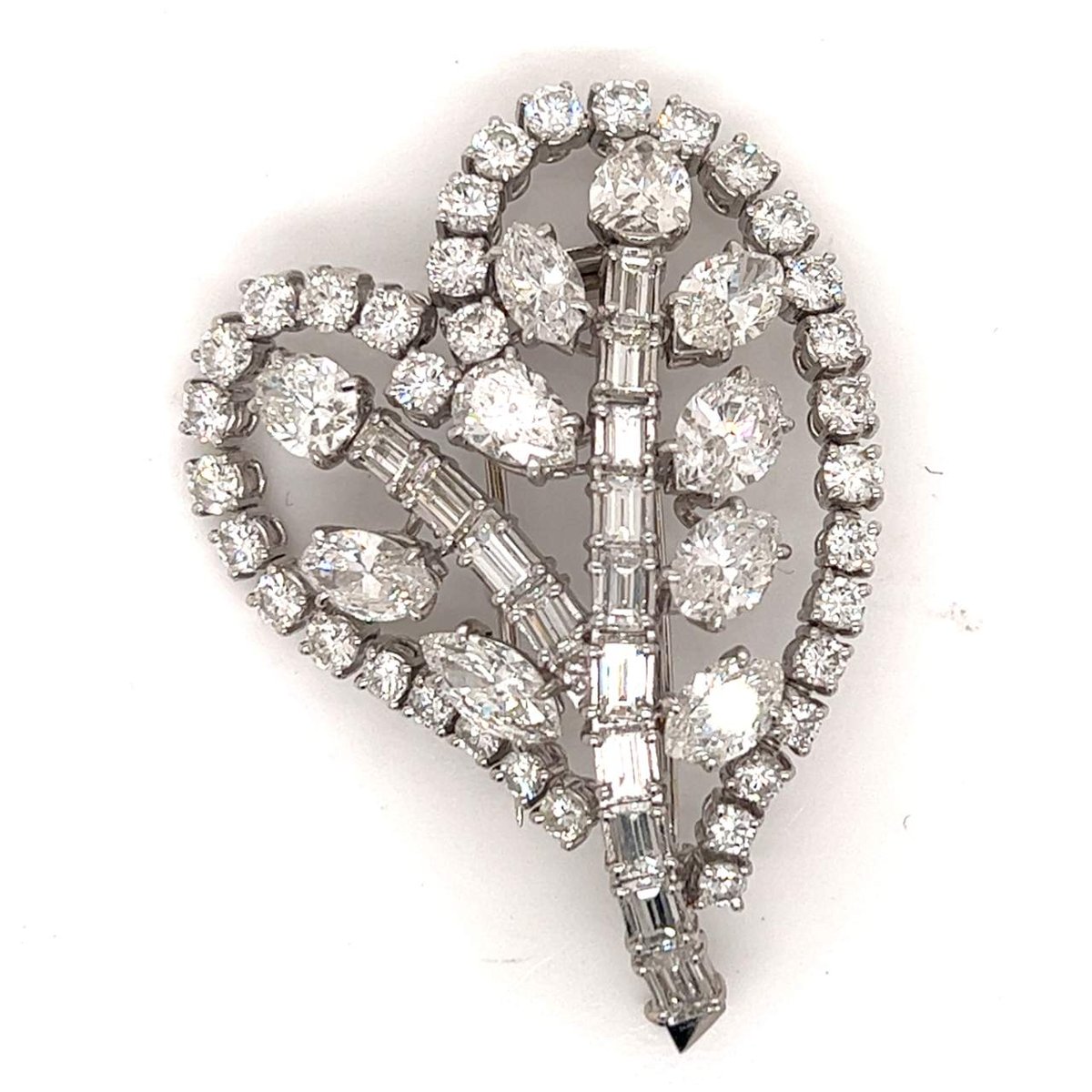 Art Deco Platinum 14.50 Ct. Diamond Heart Brooch