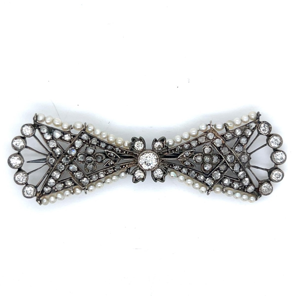 Art Deco Platinum Natural Pearl & Diamond Brooch