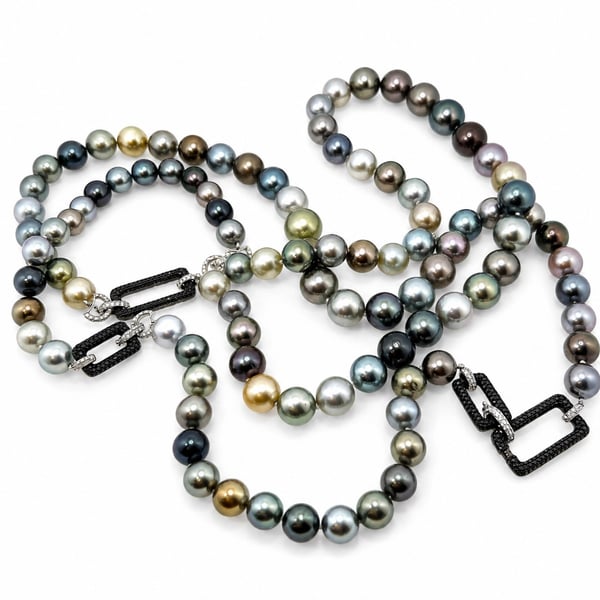 18K White Gold Graduated South Sea Pearl & Diamond Necklace