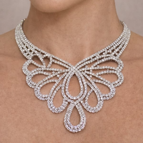 18K White Gold 50.00 Ct. Diamond Necklace