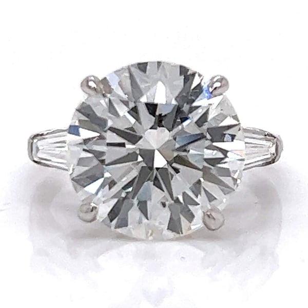 VAN CLEEF & ARPELS GIA Certified 6.03 Ct. Diamond Ring