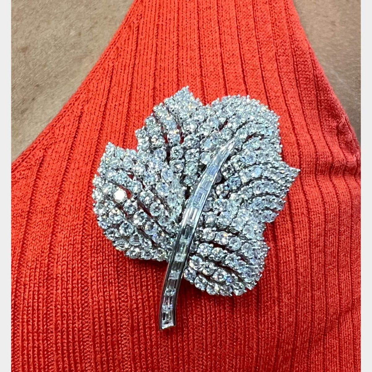 18K White Gold Diamond Leaf Brooch