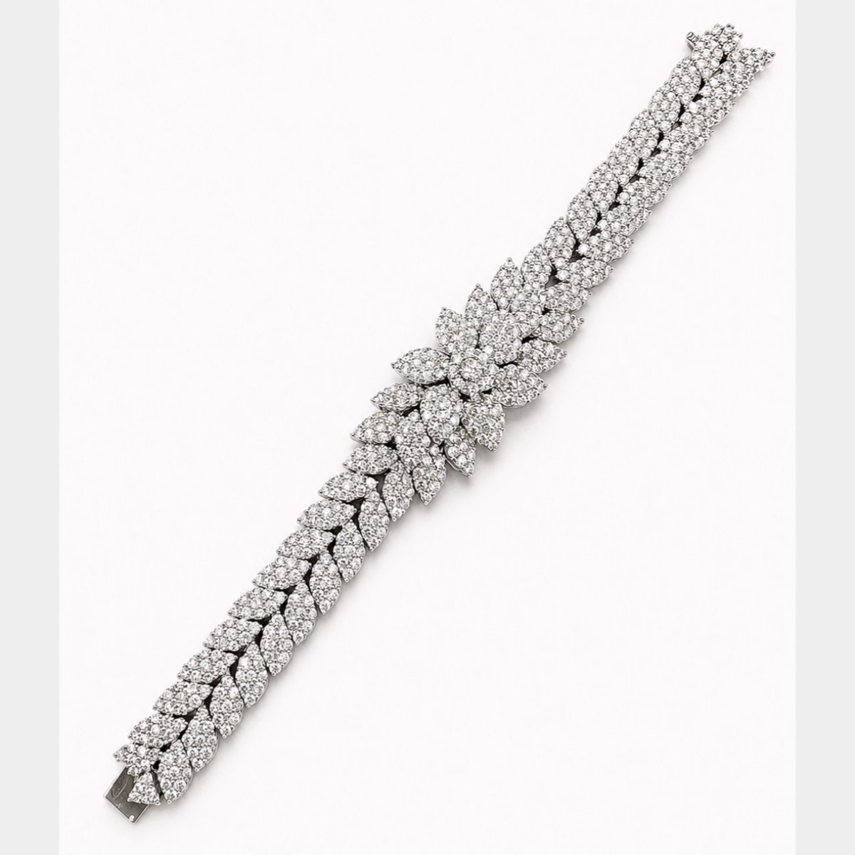 18K White Gold 19.82 Ct. Diamond Bracelet