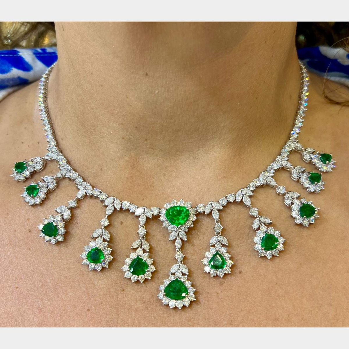 18K White Gold Colombian Emerald & Diamond Necklace