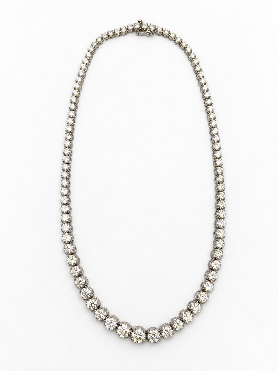 14K White Gold 18.00 Ct. Graduated Diamond Necklace