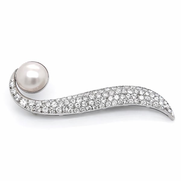 18K White Gold Mabe Pearl & Diamond Brooch