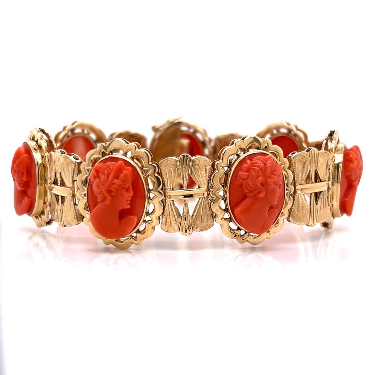 1960’s 18K Yellow Gold Coral Bracelet