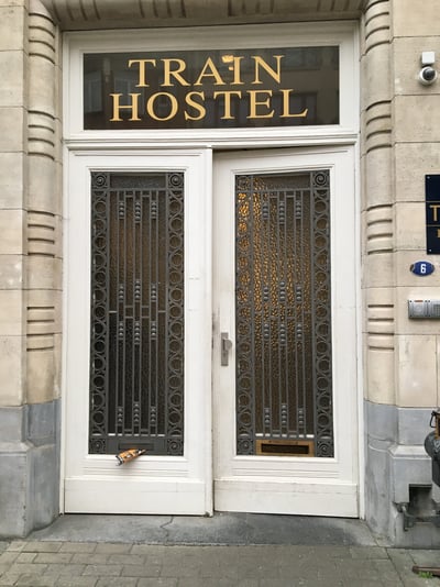 09C2DA54-F915-4BCB-B1D4-4B0B399B6C20