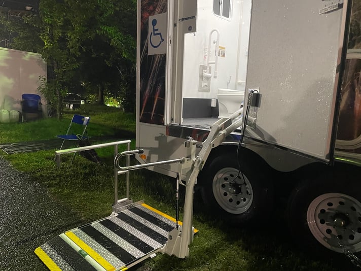 1CEBAA4B-DCD4-420B-A975-970199A010BA