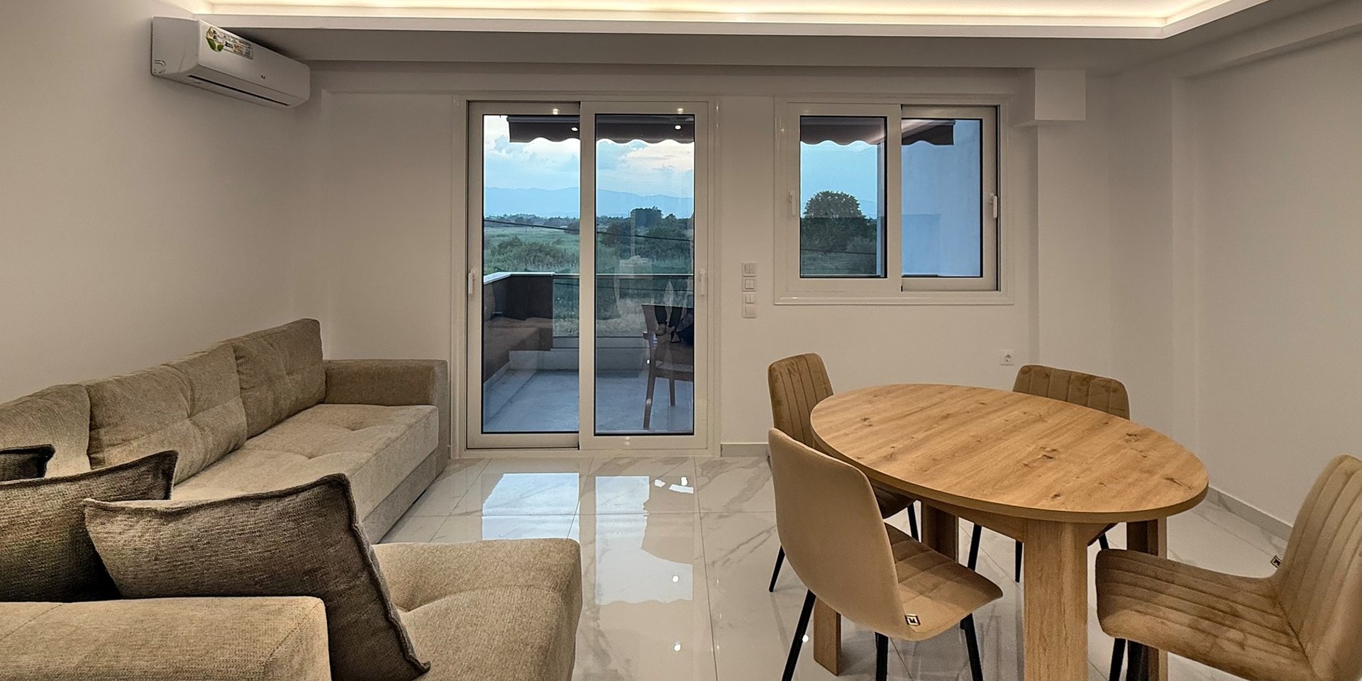 IFESTOS Suites by SDR - Luxury Stays & Connectivity