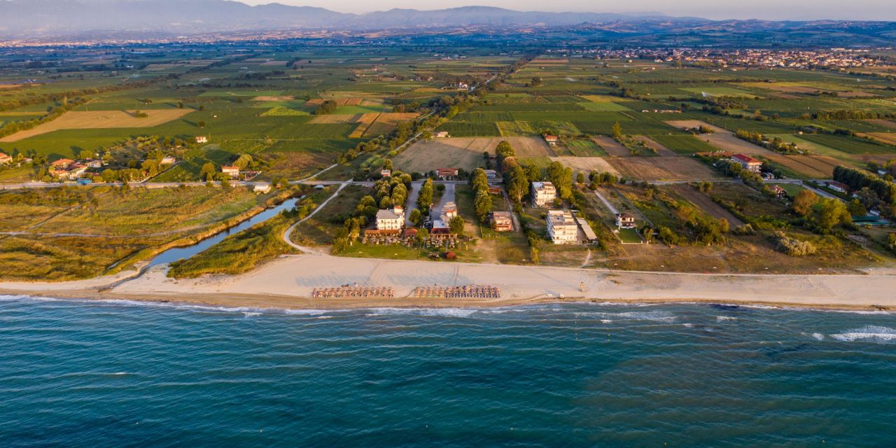 Paralia Korinou, photo #2