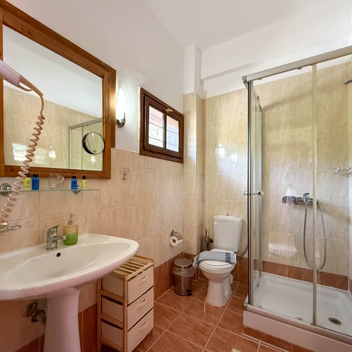 King Suite with Sea View for 3 photo 7