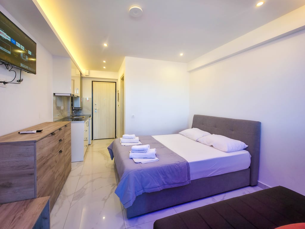 ALIKI Studios by SDR