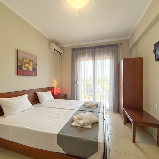 Double Twin Room photo 1