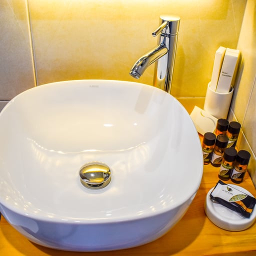 Triple Room, Balcony, City View photo 9