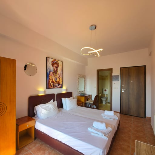 303 Double Room photo 3