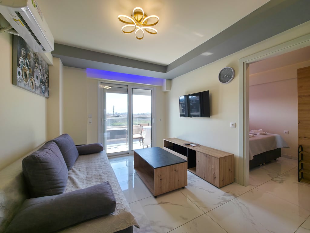 Combining the "Family-Run" warmth with the pool and kid-friendly fun.