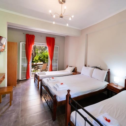 Quadruple Room photo 1