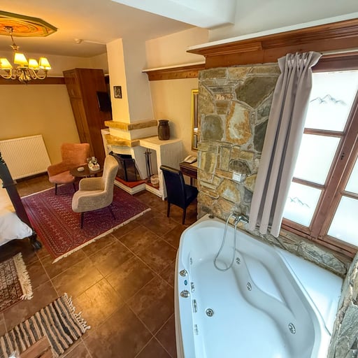 King Suite with Spa Bath for 2 photo 6