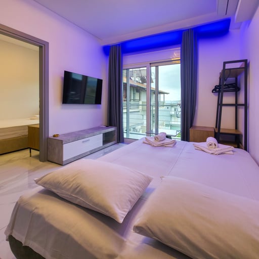 DELFINI Suites by SDR photo 12
