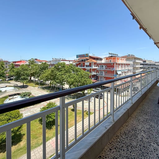 Apartment 4 photo 11