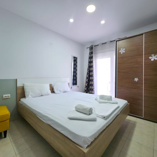 Petrakis Apartment by SDR photo 1