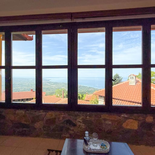 King Suite with Sea View for 3 photo 1