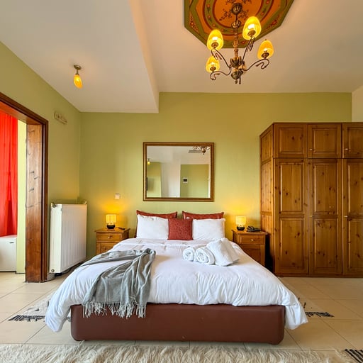 King Suite with Sea View for 3 photo 13