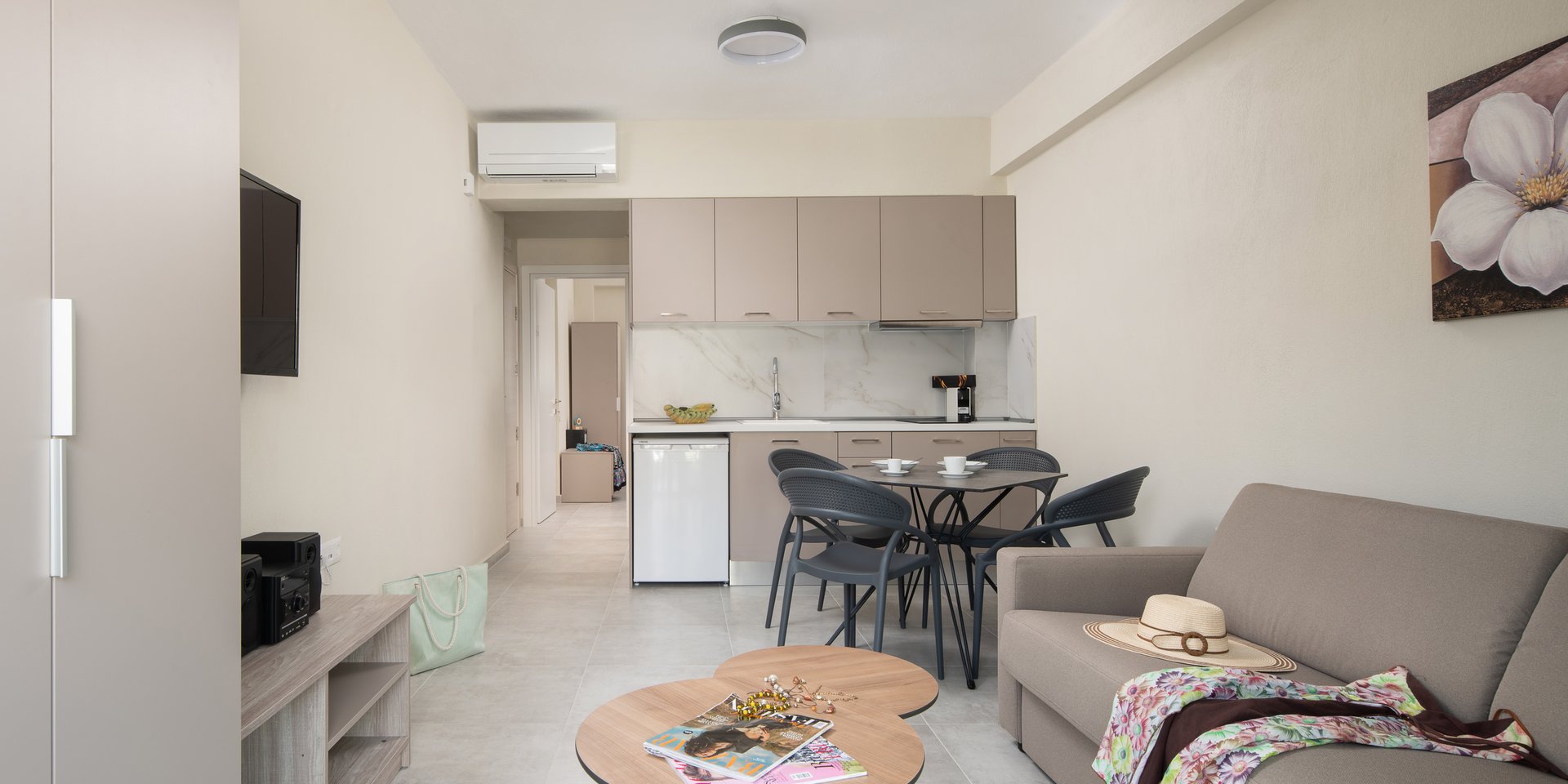 Deluxe Apartment