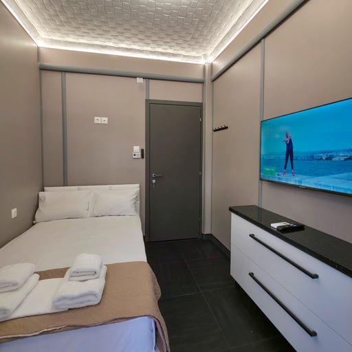 Hybrid 6D Luxury Suite by SDR photo 11