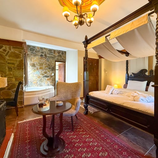 King Suite with Spa Bath for 2 photo 5