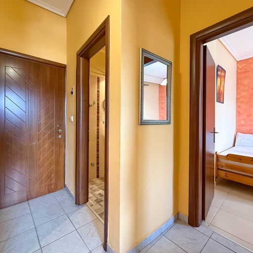 Apartment 5 photo 13