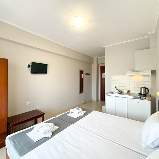 Double Twin Room photo 3