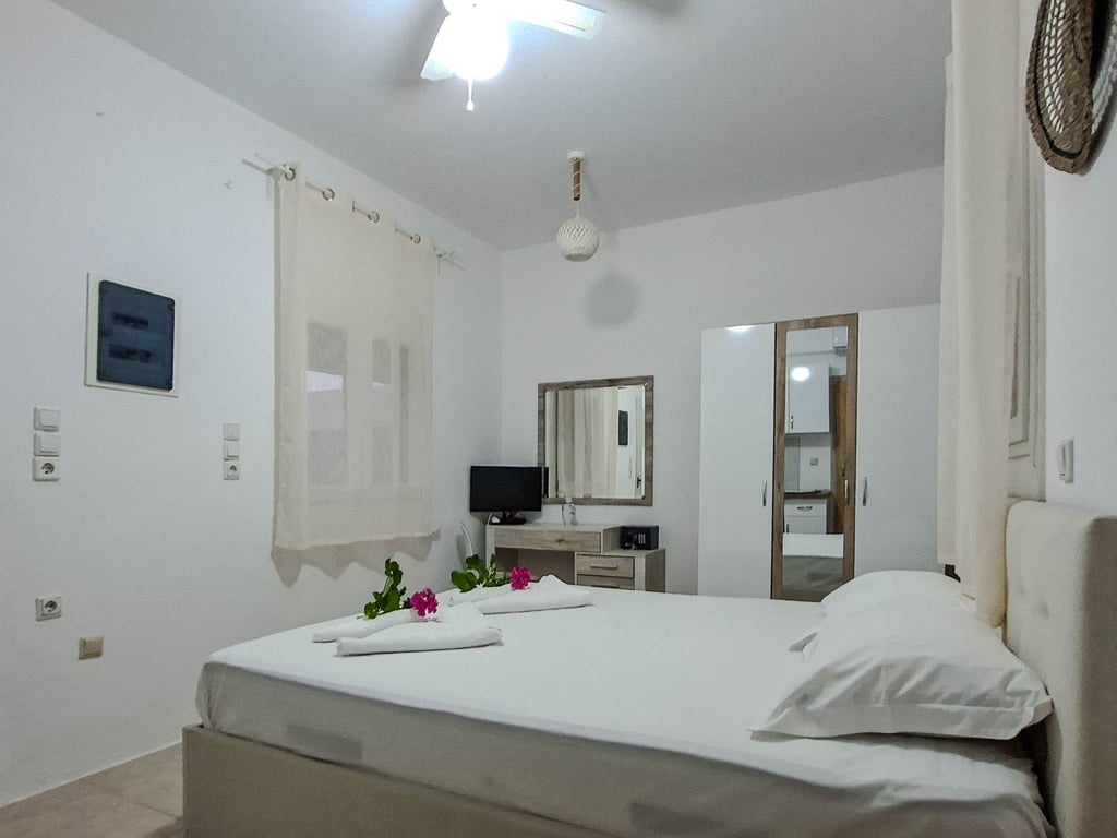 Olympio Luxury Studio Paros in Paros Paros, photo #10