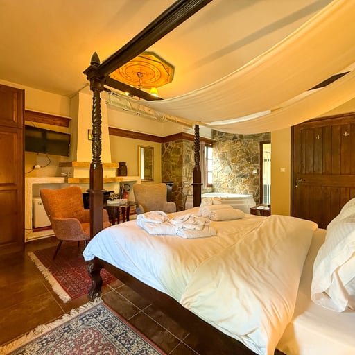 King Suite with Spa Bath for 2 photo 3